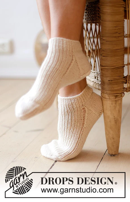 238-25 Tennis Anyone by DROPS Design