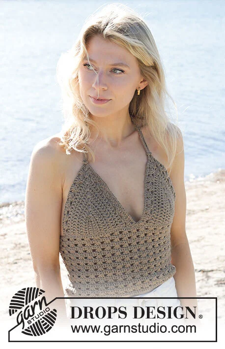 239-28 Charming Clover Top by DROPS Design