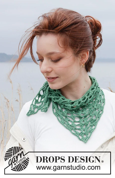 242-4 Garden Cobbles Shawl by DROPS Design