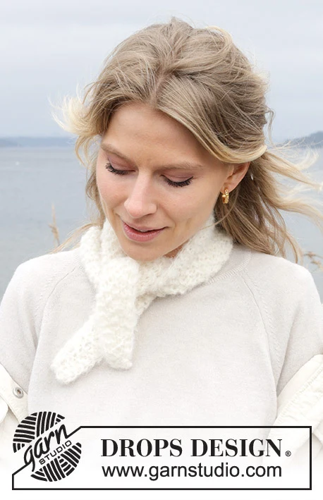 242-56 Mimie Shawl by DROPS Design