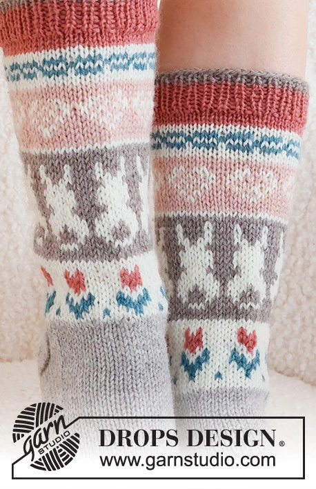 229-34 Dancing Bunny Socks by DROPS Design