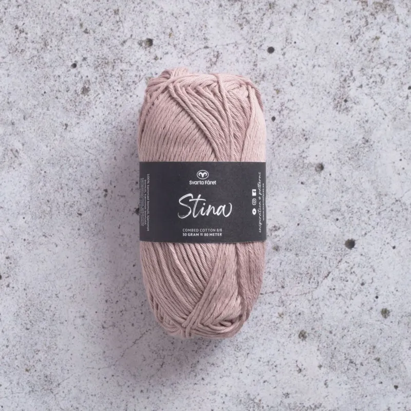 Svarta Fåret Stina 249 Trærose