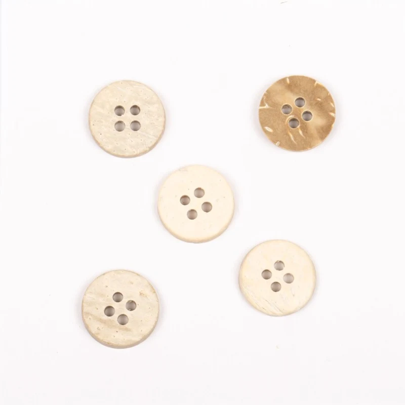 DROPS Bleget Kokosnød, Knap, 15 mm (nr. 802)