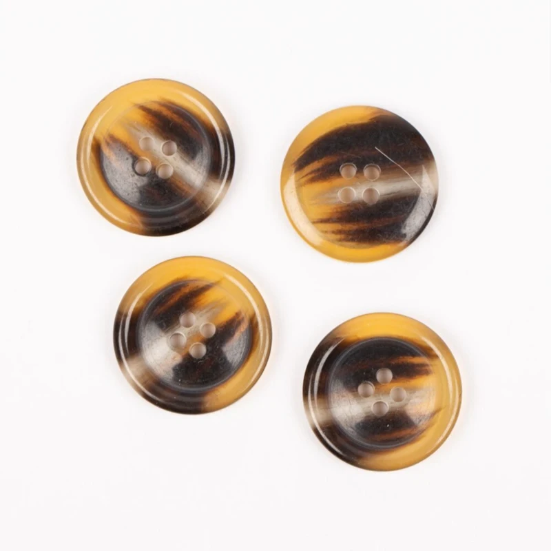 DROPS Imiteret Horn (Karamel), Knap, 23 mm (nr. 710)