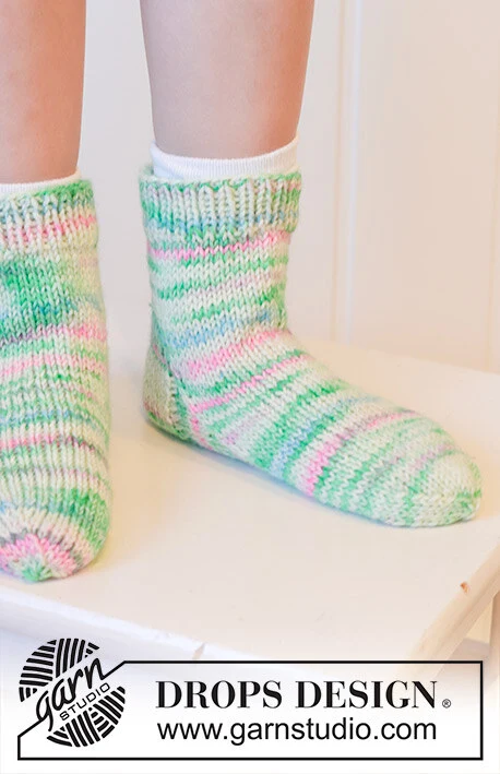 48-19 Watermelon Socks by DROPS Design