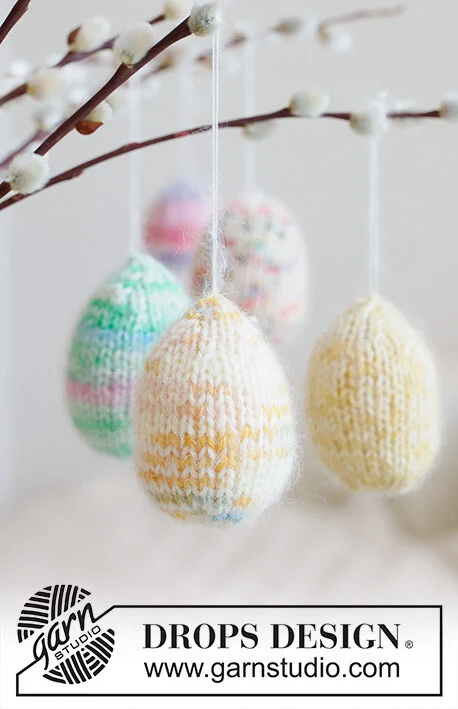 0-1658 Festive Bloom by DROPS Design