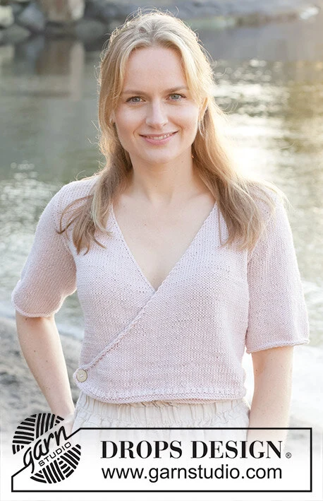 257-5 New Dawn Wrap by DROPS Design