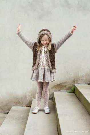 MR37-01+02 Vest og kjole