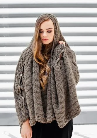 MR37-12 Poncho / halsterklæde / vest