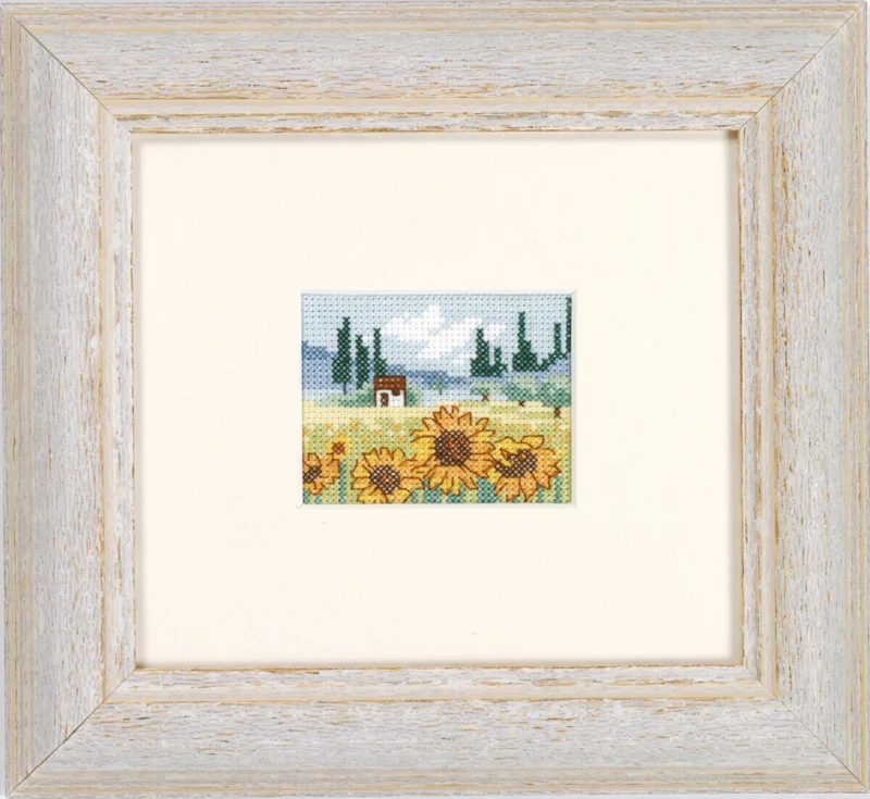 Broderikit Solsikkemark 6,5 x 5 cm