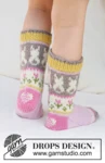 41-35 Dancing Bunny Socks by DROPS Design